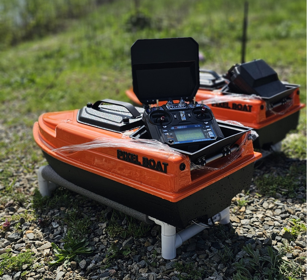 ������������ �������� piXel Boat Carrier � ���������������, GPS ����������� � �������� ���������