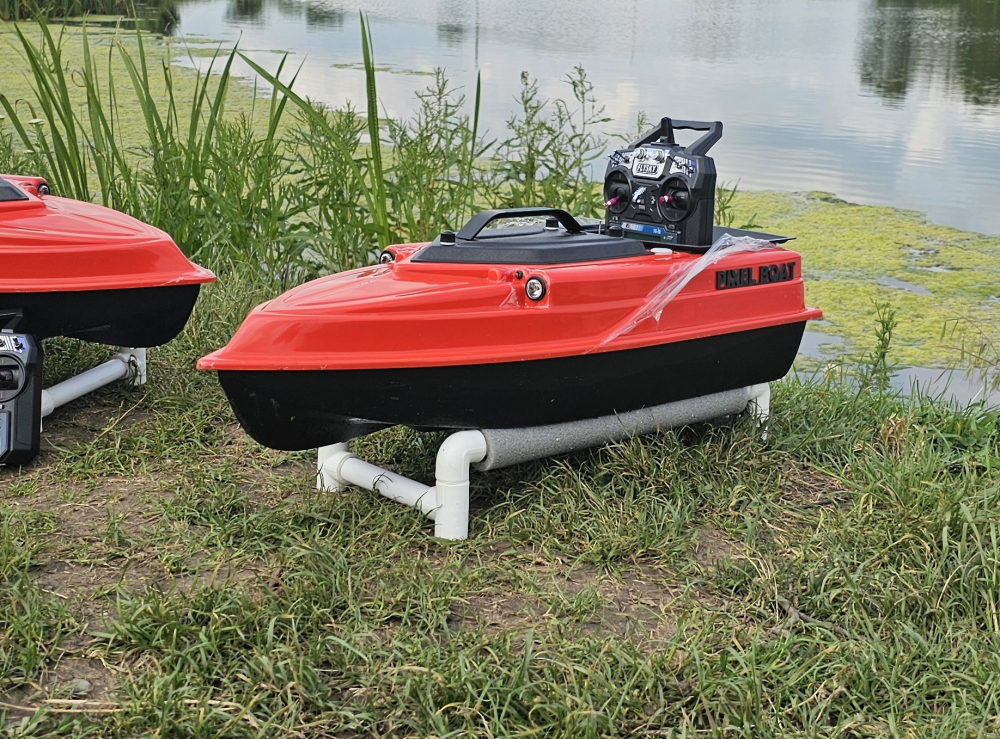 ������������ �������� piXel Boat Carrier � ���������������, GPS ����������� � �������� ���������