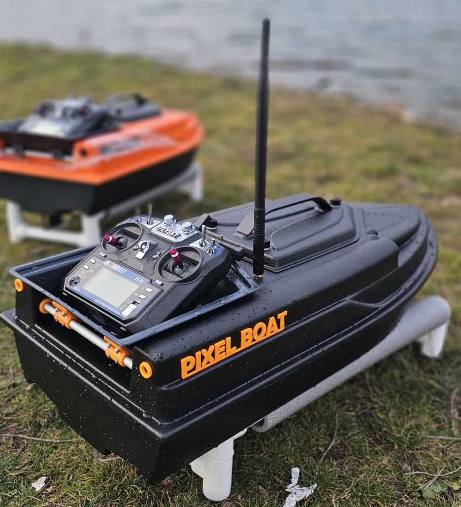 ������������ �������� piXel Boat Carrier � ���������������, GPS ����������� � �������� ���������