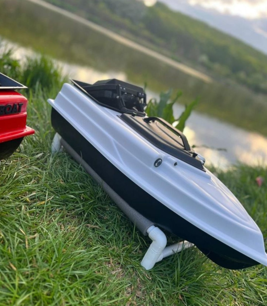 ������������ �������� piXel Boat Carrier � GPS ����������� � �������� ���������
